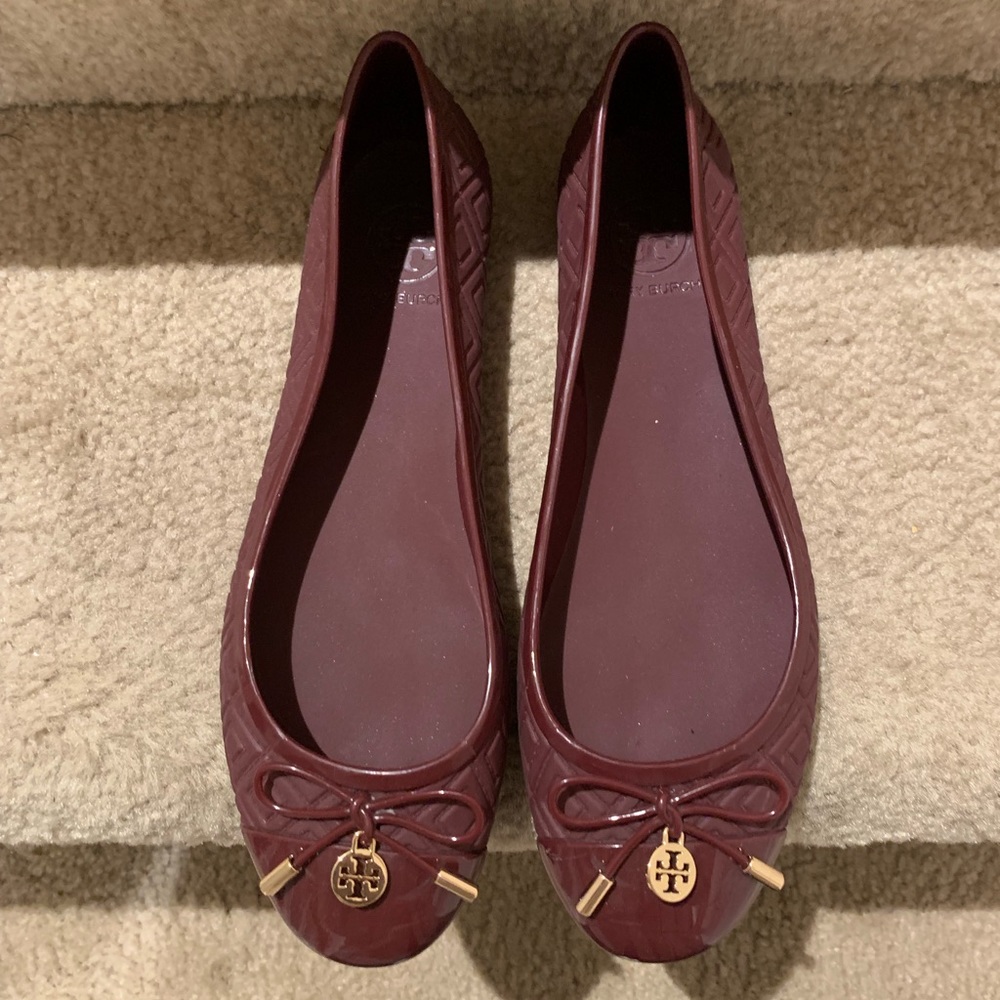 Tory Burch burgundy jelly flats